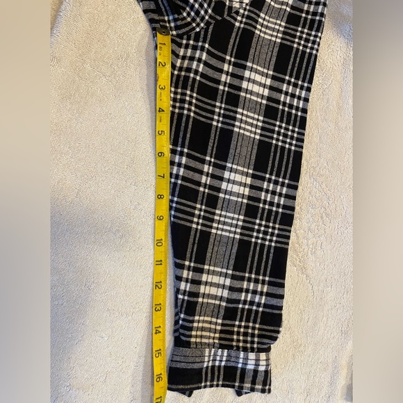 GAP Black and White Plaid Flannel Size XXL - Picture 7 of 8